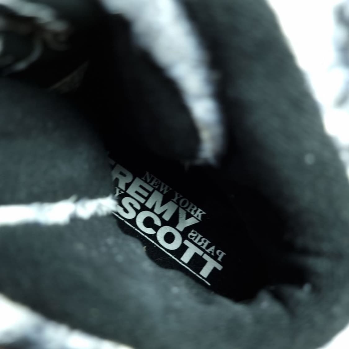 [아디다스 X 제레미스캇] 지브라 백호 에니멀 포럼 하이 01586 상품이미지8