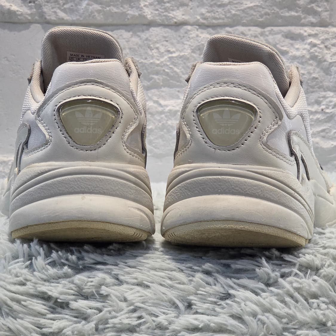 5q-2:아디다스 팰컨 트리플 화이트 EE5118 (230mm) 상품이미지3