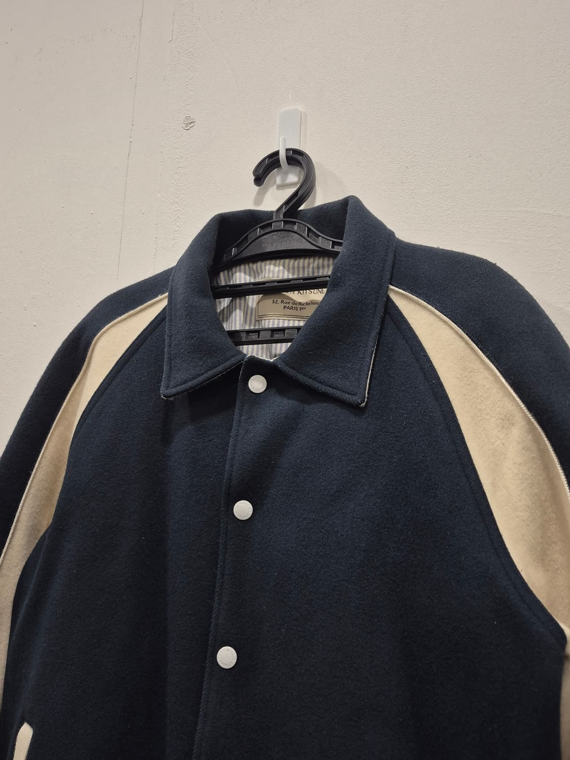 메종 키츠네 네이비 울 스타디움 자켓 남성 95~100사이즈 상품이미지2