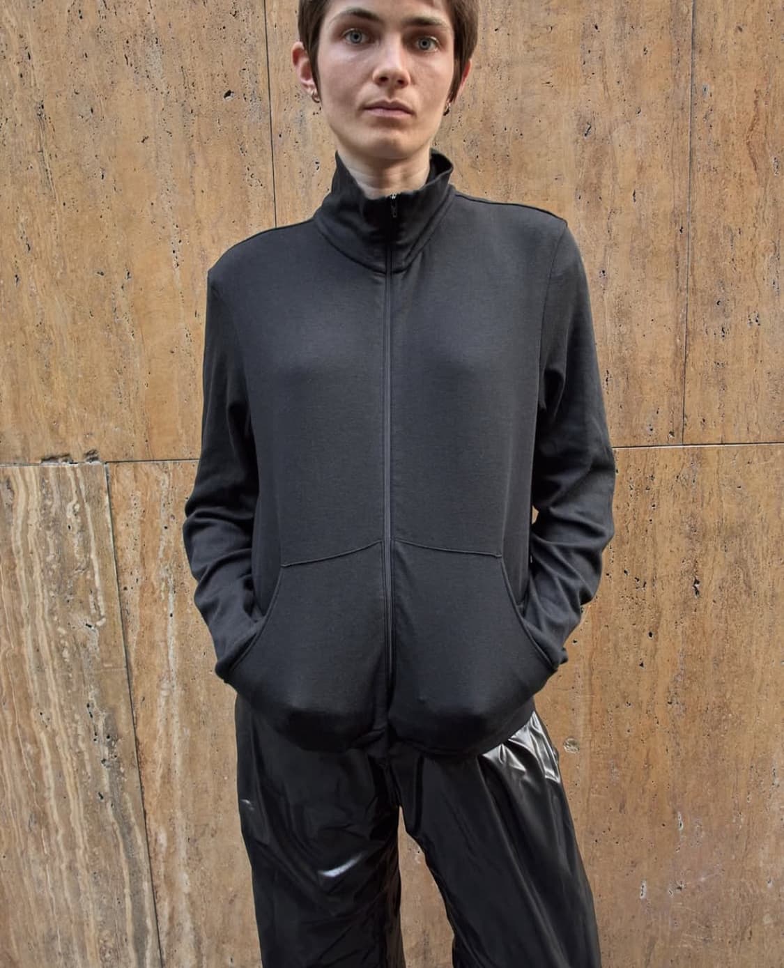 Mudule neck zip (black 2 size) 상품이미지1
