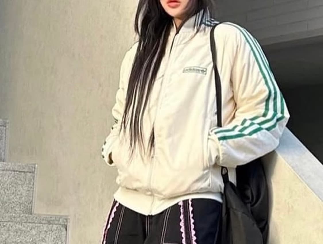 아디다스 흰초패딩 상품이미지2