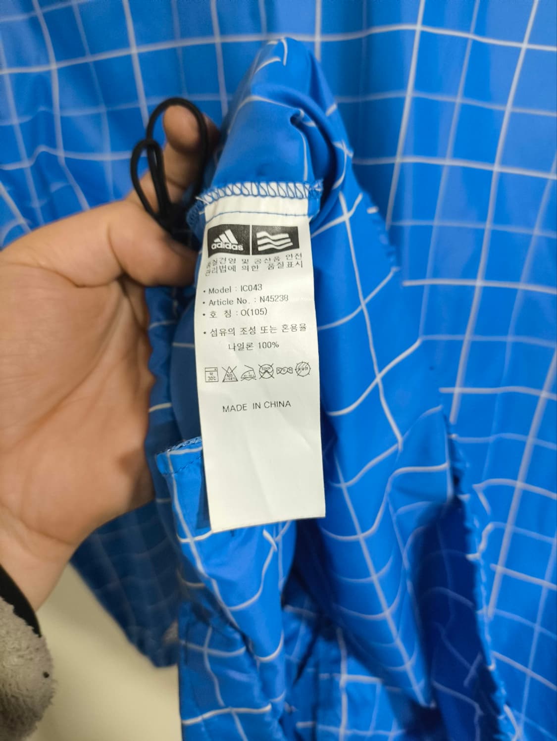 105 아디다스 스퀘어 나일론 체크 바람막이 블루 상품이미지7
