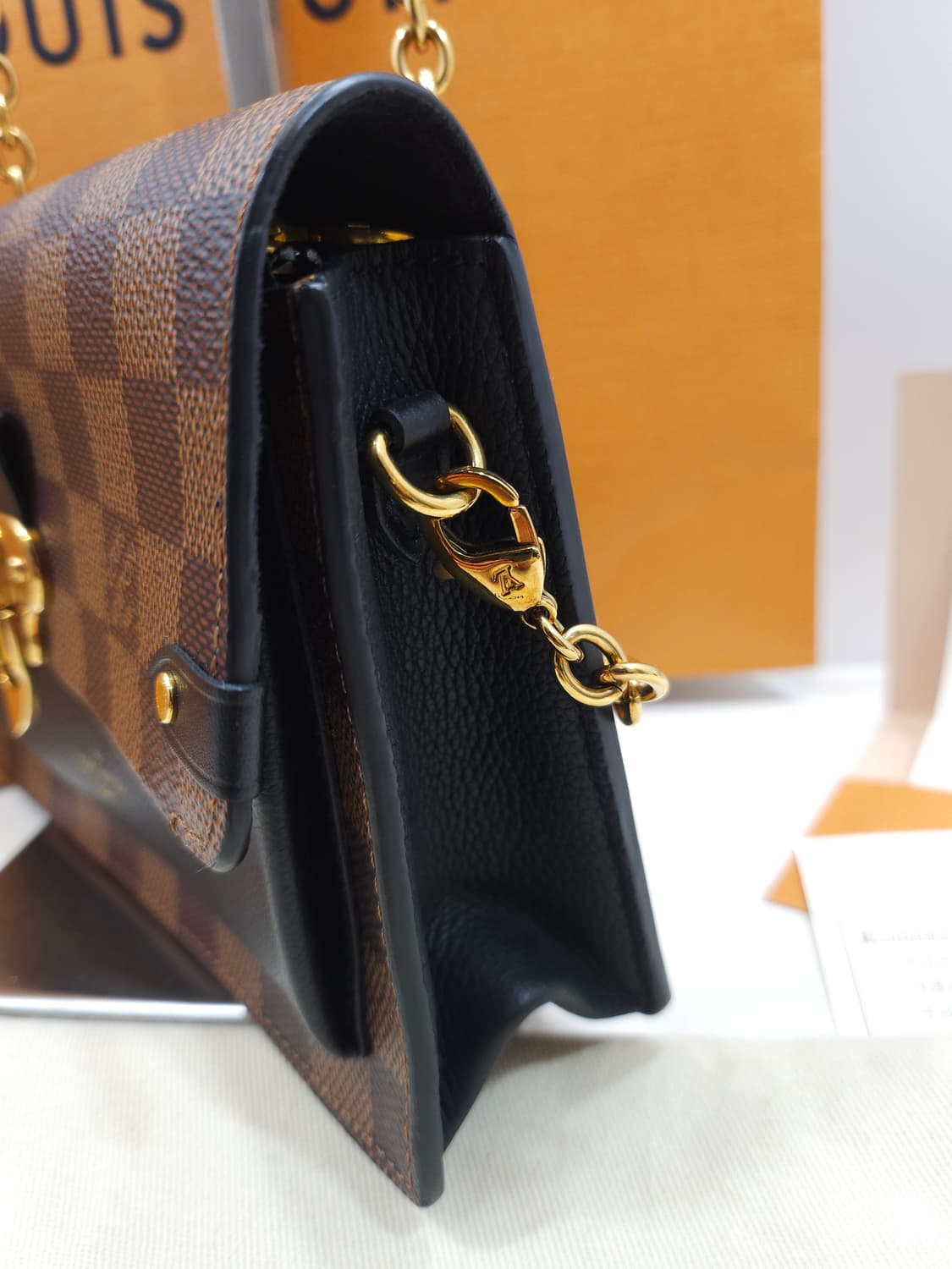 루이비통 바뱅 다미엔 체인 월릿 숄더백 상품이미지8