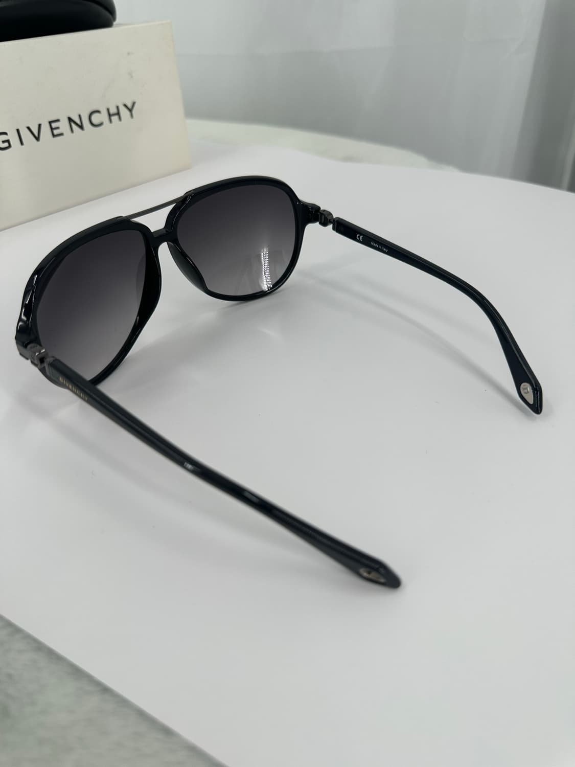 [새상품 무료배송] 정품 지방시 Made in Italy 선글라스 상품이미지5