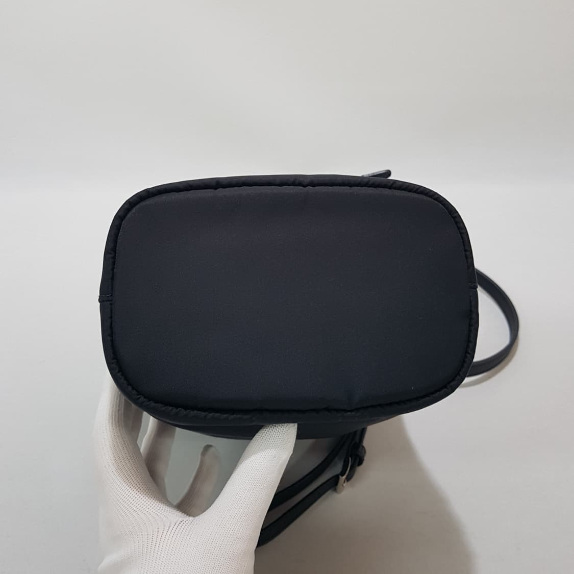 프라다 리나일론 파우치 버킷백 상품이미지7