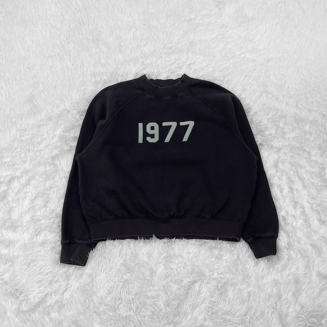 에센셜 피어오브갓 1977 맨투맨 상품이미지2