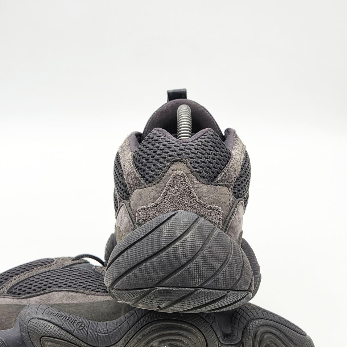 아디다스 이지 500 유틸리티 블랙 2018 (280) 상품이미지2