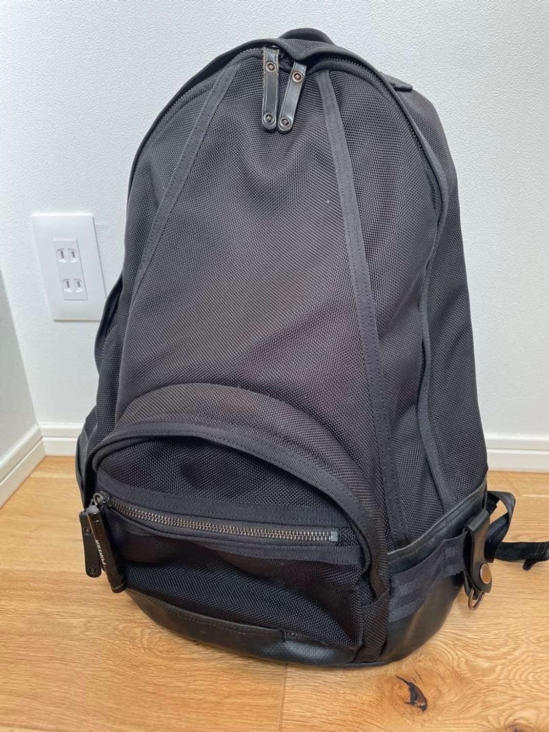 포터 히트 백팩 블랙컬러 상품이미지1