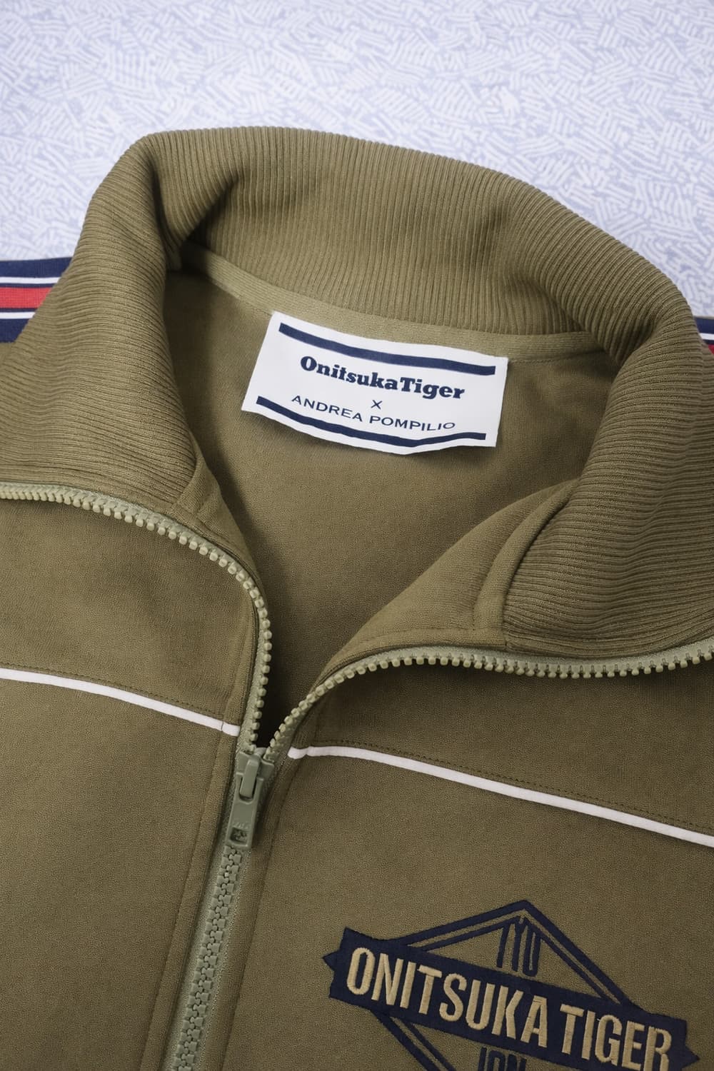 오니츠카타이거 X 안드레아폼필리오 트레이닝 자켓 상품이미지1