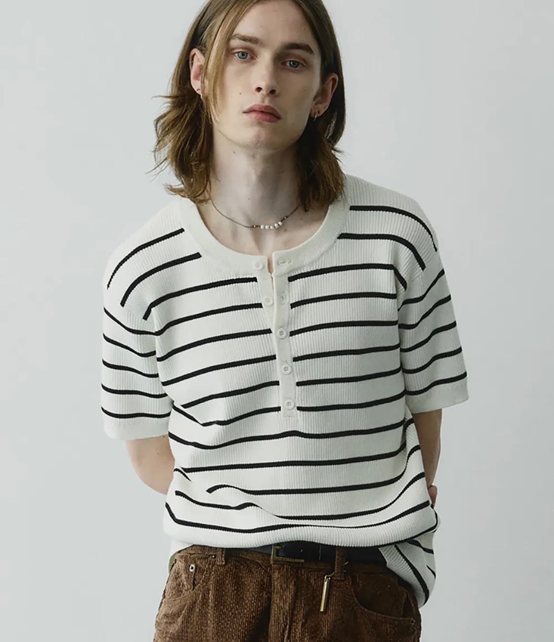 노이어 리브드 헨리넥 하프 니트 상품이미지1