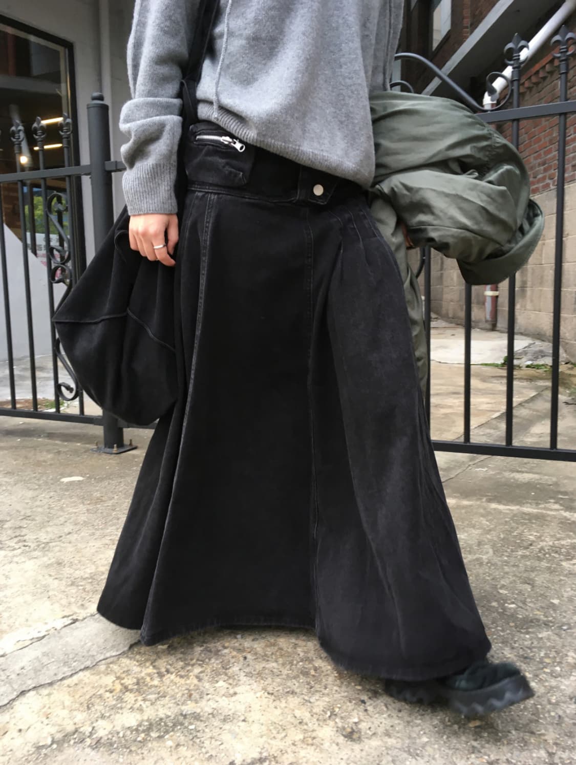 포지아보브 flare black denim skirt 상품이미지2