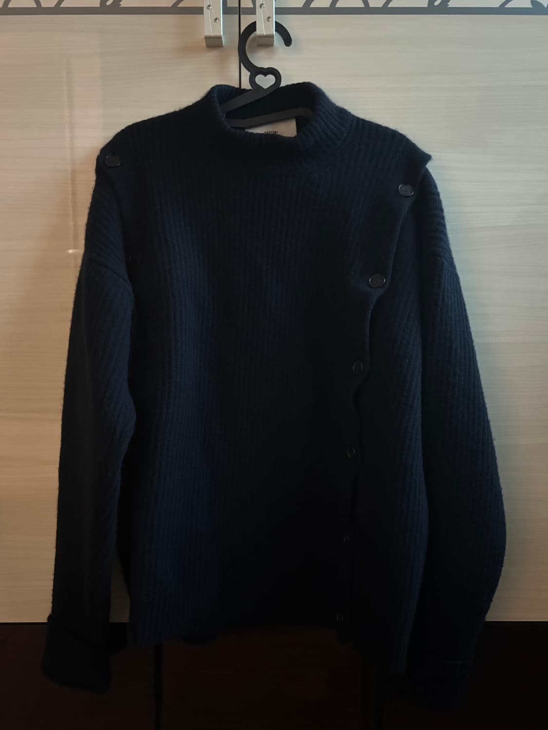 SETCHU 버튼 울 캐시미어 점퍼 스웨터 네이비 상품이미지4