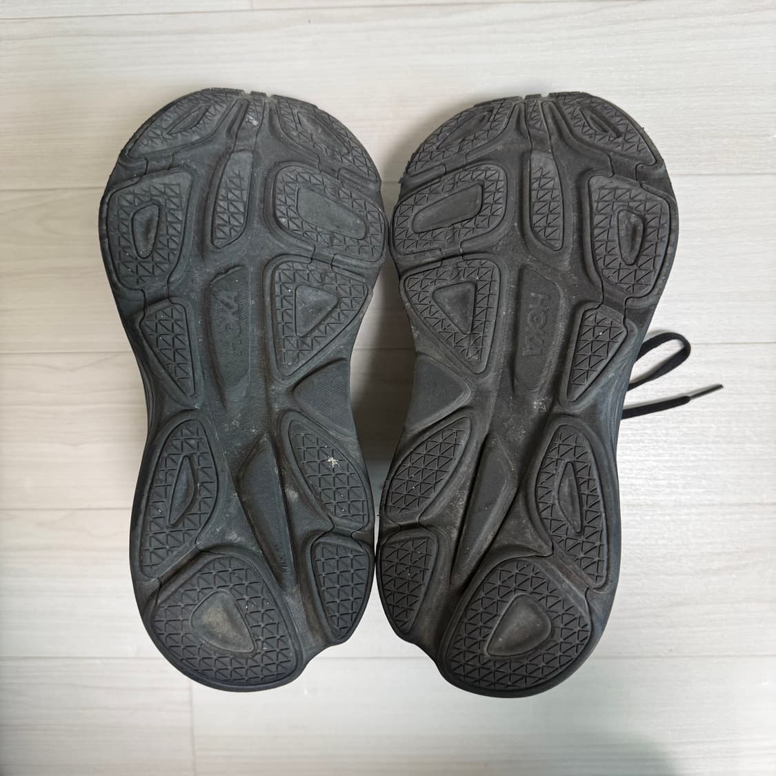 [여성 250] 호카 본디 8 와이드 - 블랙 / 1127954-BBLC 상품이미지5