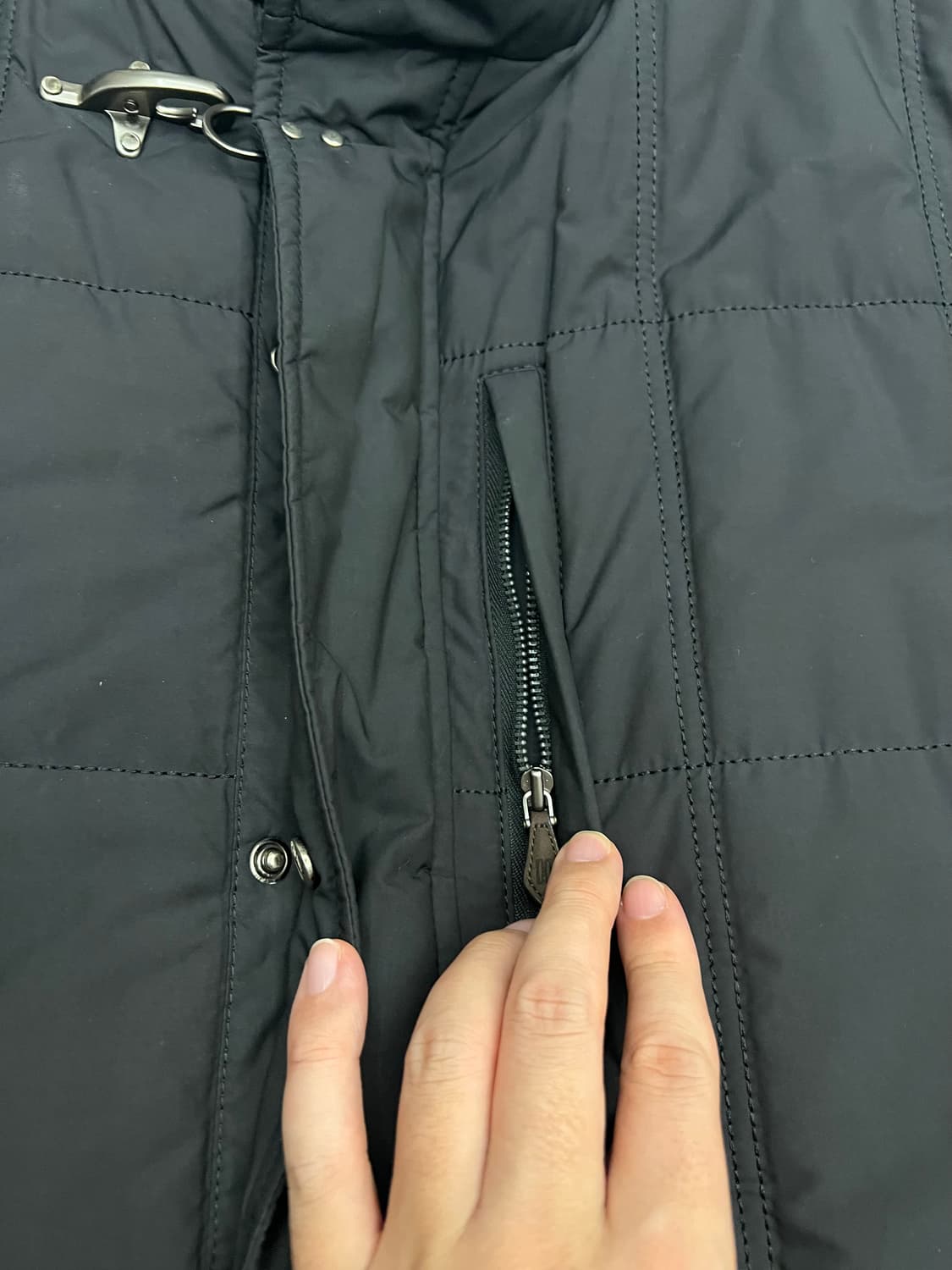 닥스 블랙 자켓 (토끼털, 밍크털 내피조끼) 상품이미지3