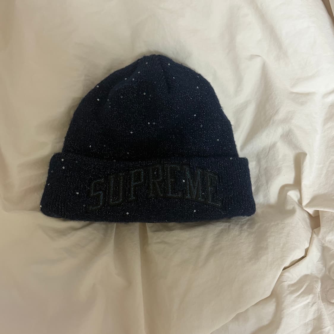 슈프림 뉴에라 메탈릭 아크 비니 네이비 상품이미지2