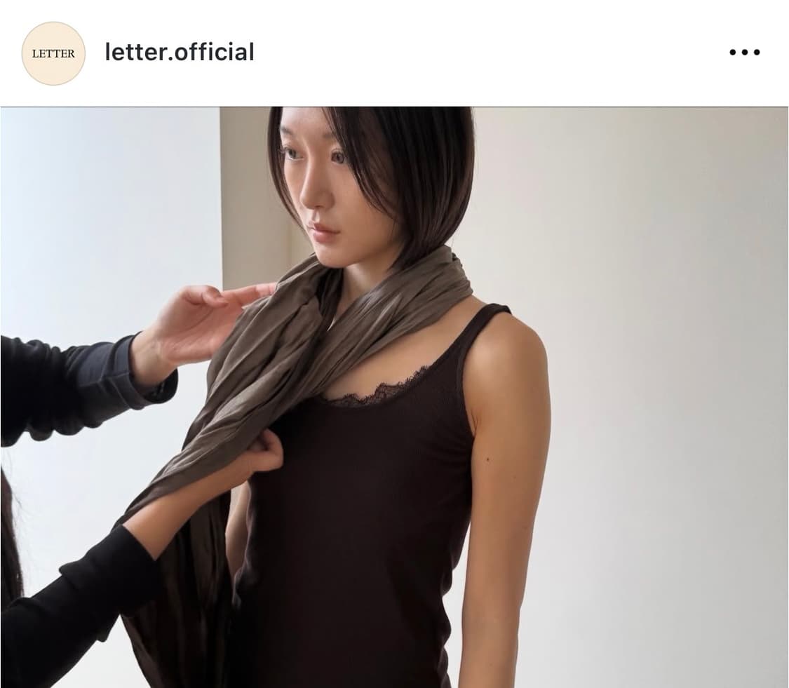 레터 letter 레이스 슬리브리스 상품이미지4