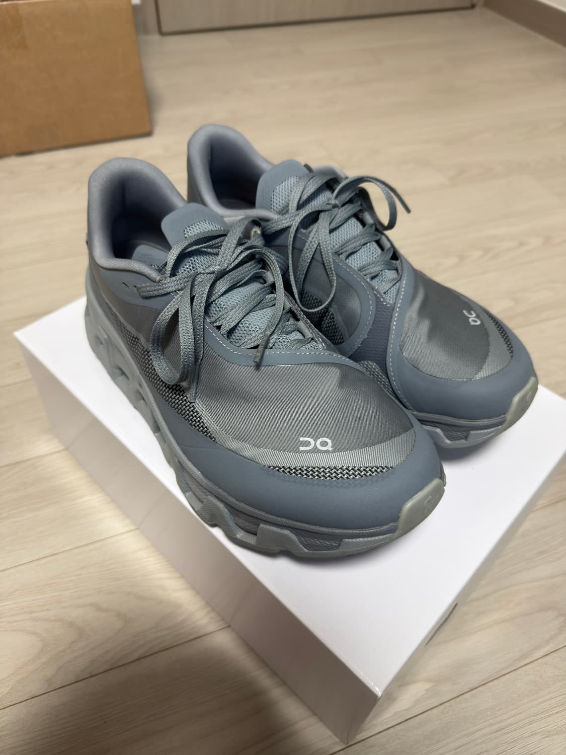 [US9 / 270] 파프x온 클라우드몬스터 하이퍼 팬텀 그레이 상품이미지1