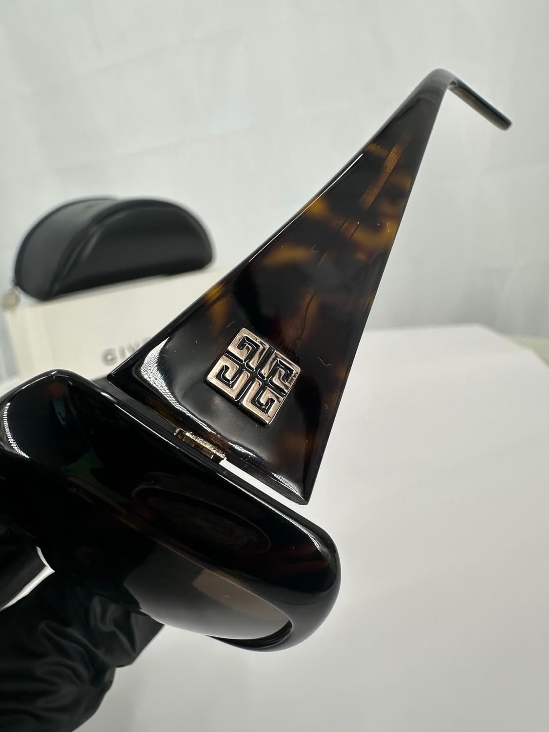 [새상품 무료배송] 정품 지방시 Made in Italy 선글라스 상품이미지3