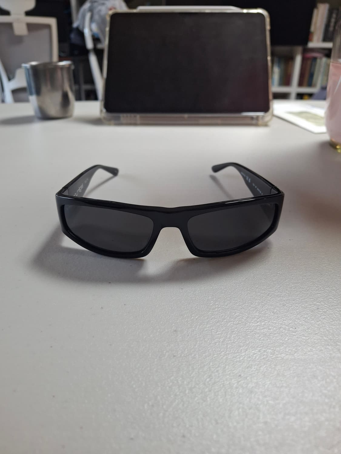 꾸레쥬 테크 선글라스 팝니다. 상품이미지6