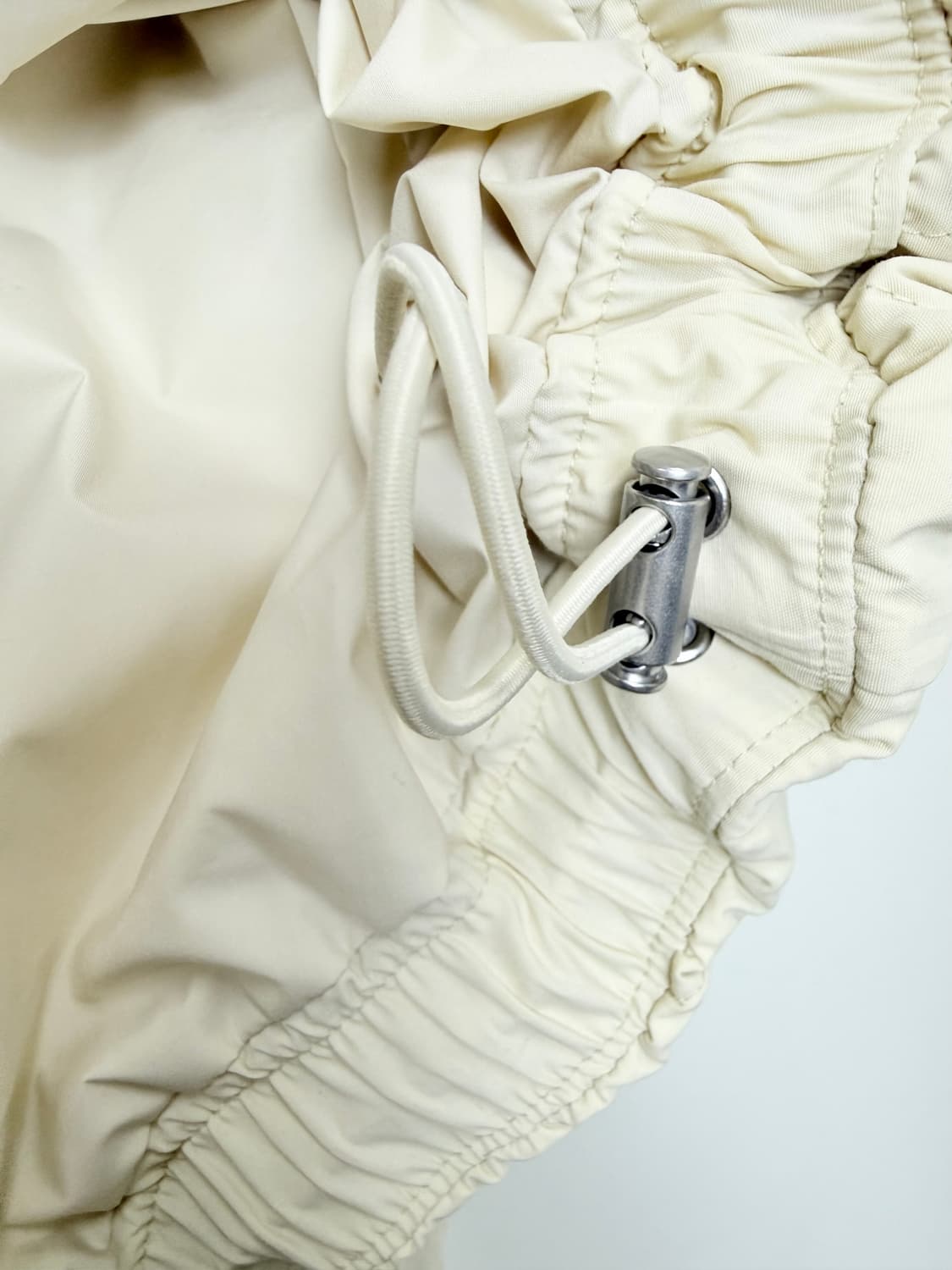 COS 코스 개더드 퀼티드 다운 자켓 상품이미지5