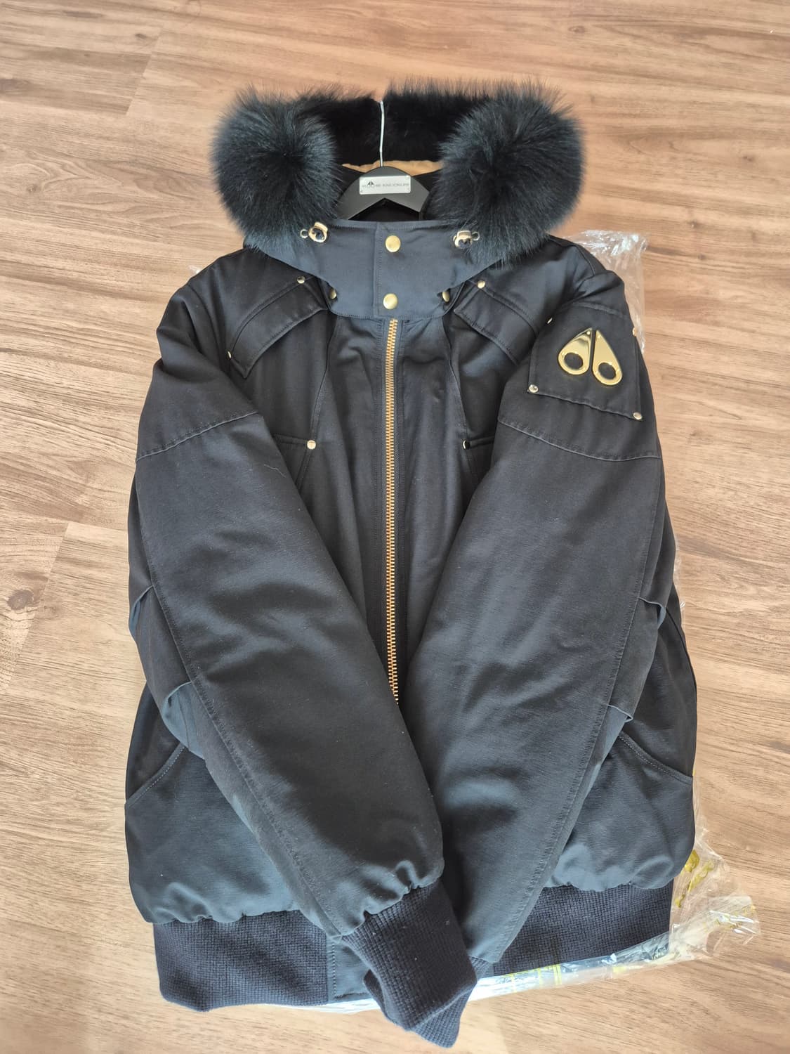 무스너클 패딩 금장 xl 상품이미지1