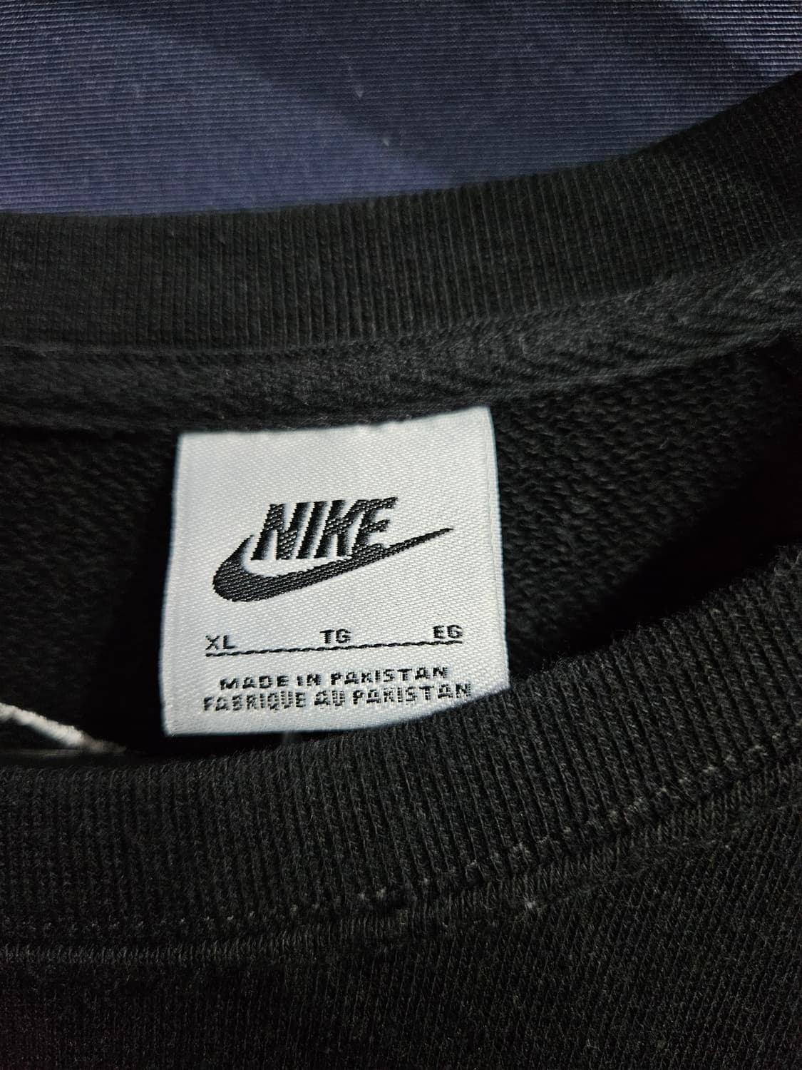 나이키 자수 블랙컬러 남성 105 맨투맨  상품이미지3