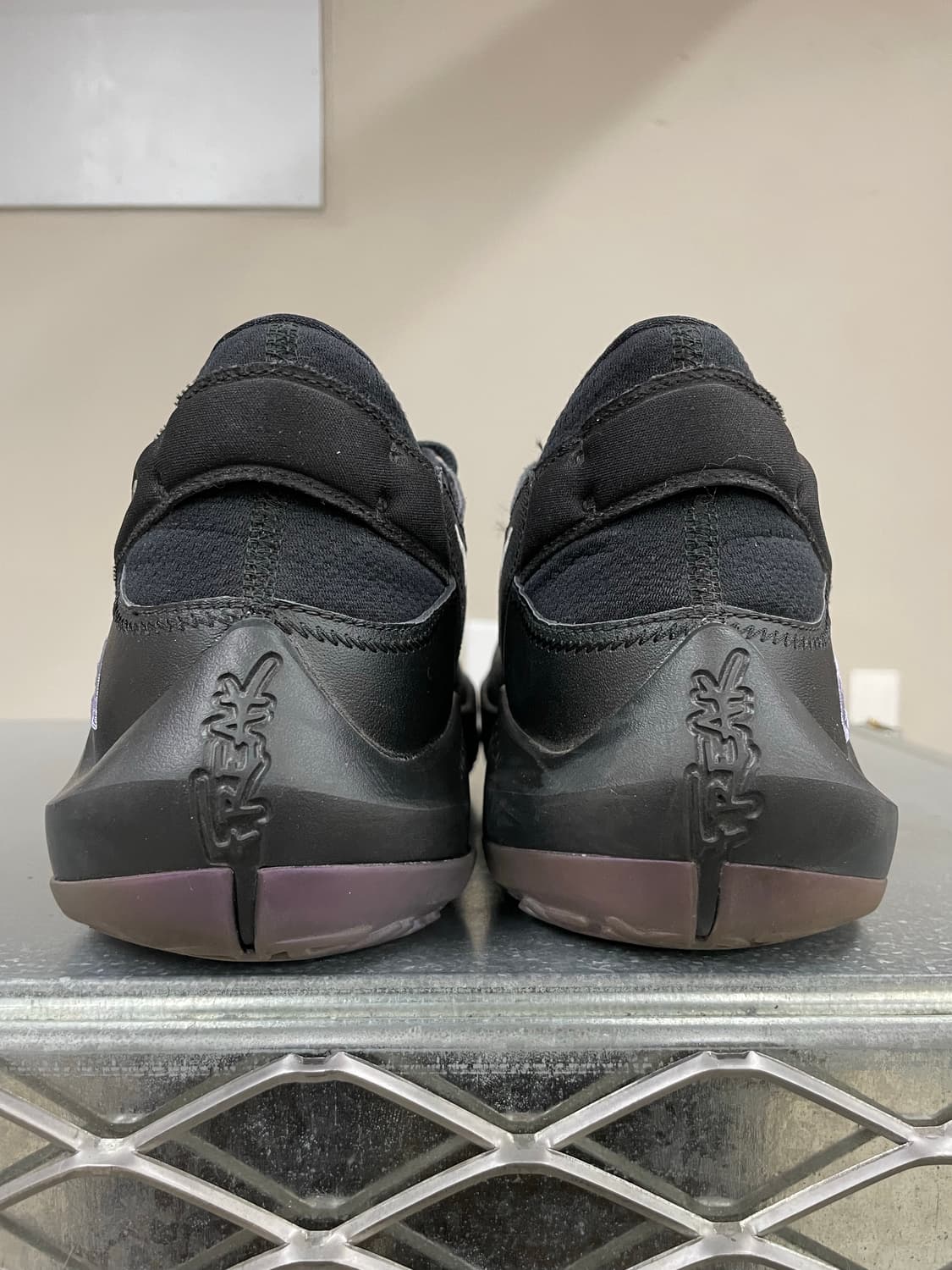 나이키 줌 프릭 2 블랙 메탈릭 실버 285 (gr-4703) 상품이미지3