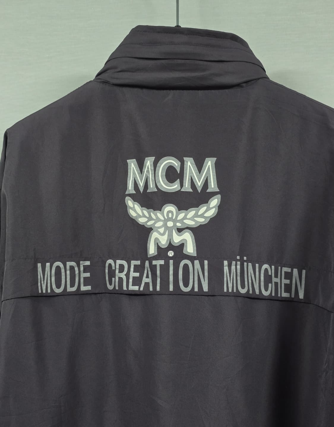 MCM 모드 크리에이션 뮌헨 그레이 바람막이 L 상품이미지1