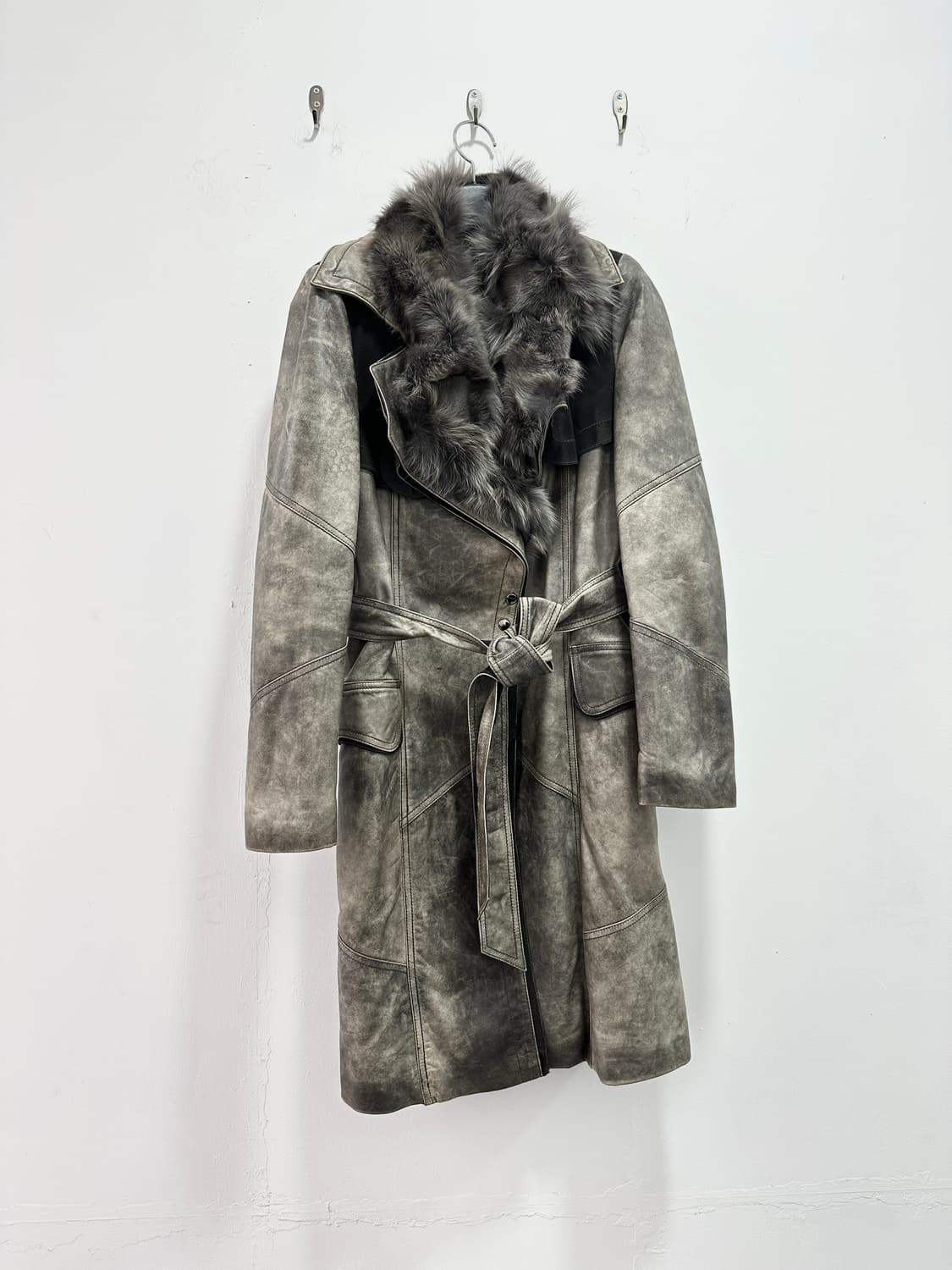 Fox fur trimming leather jacket 상품이미지1