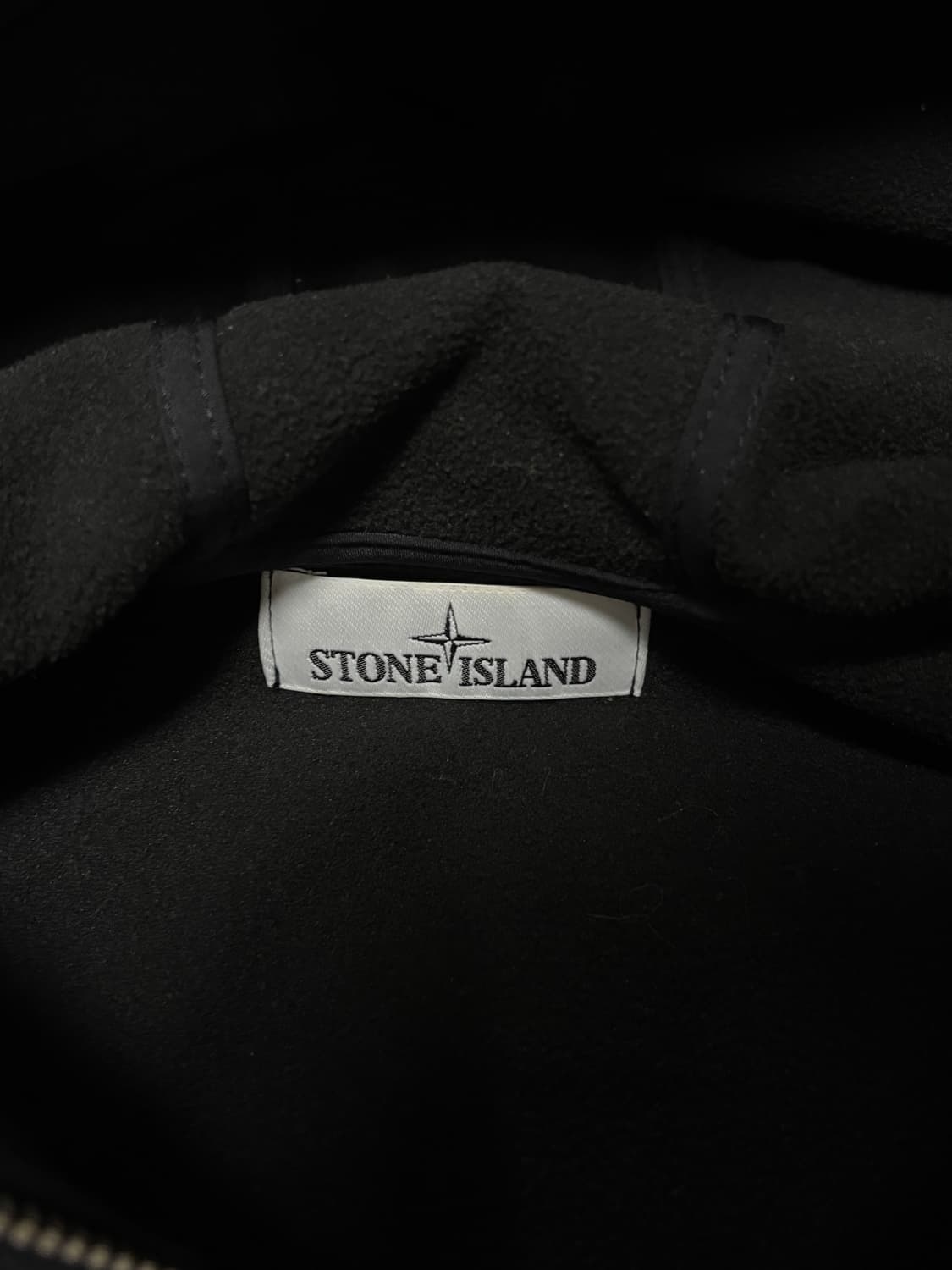 [백화점판] 스톤아일랜드 소프트쉘 후드 바람막이 자켓 [L] 상품이미지3