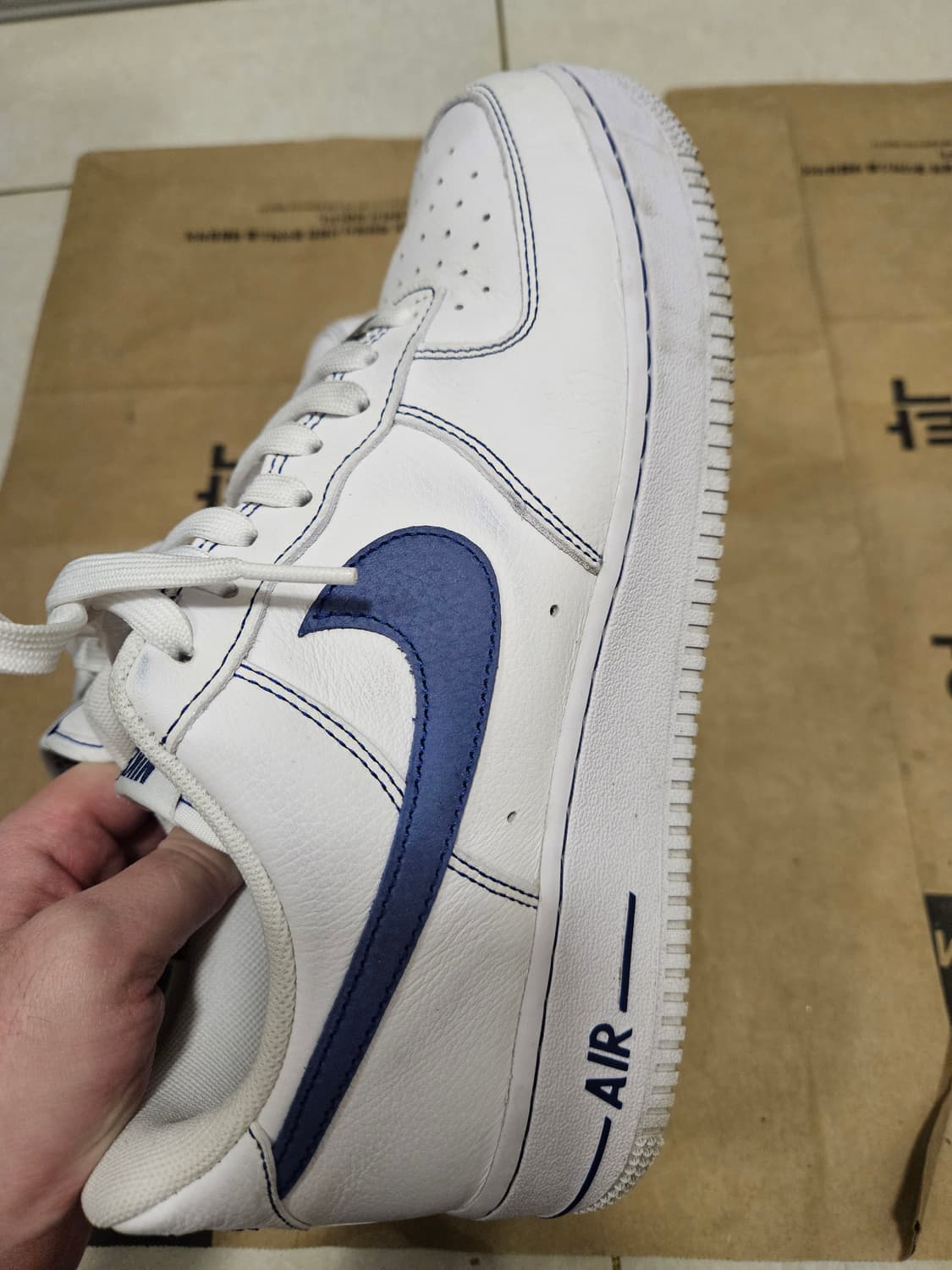 나이키 에어포스 1 '07 lv8 화이트 딥 로얄 블루 275 상품이미지2