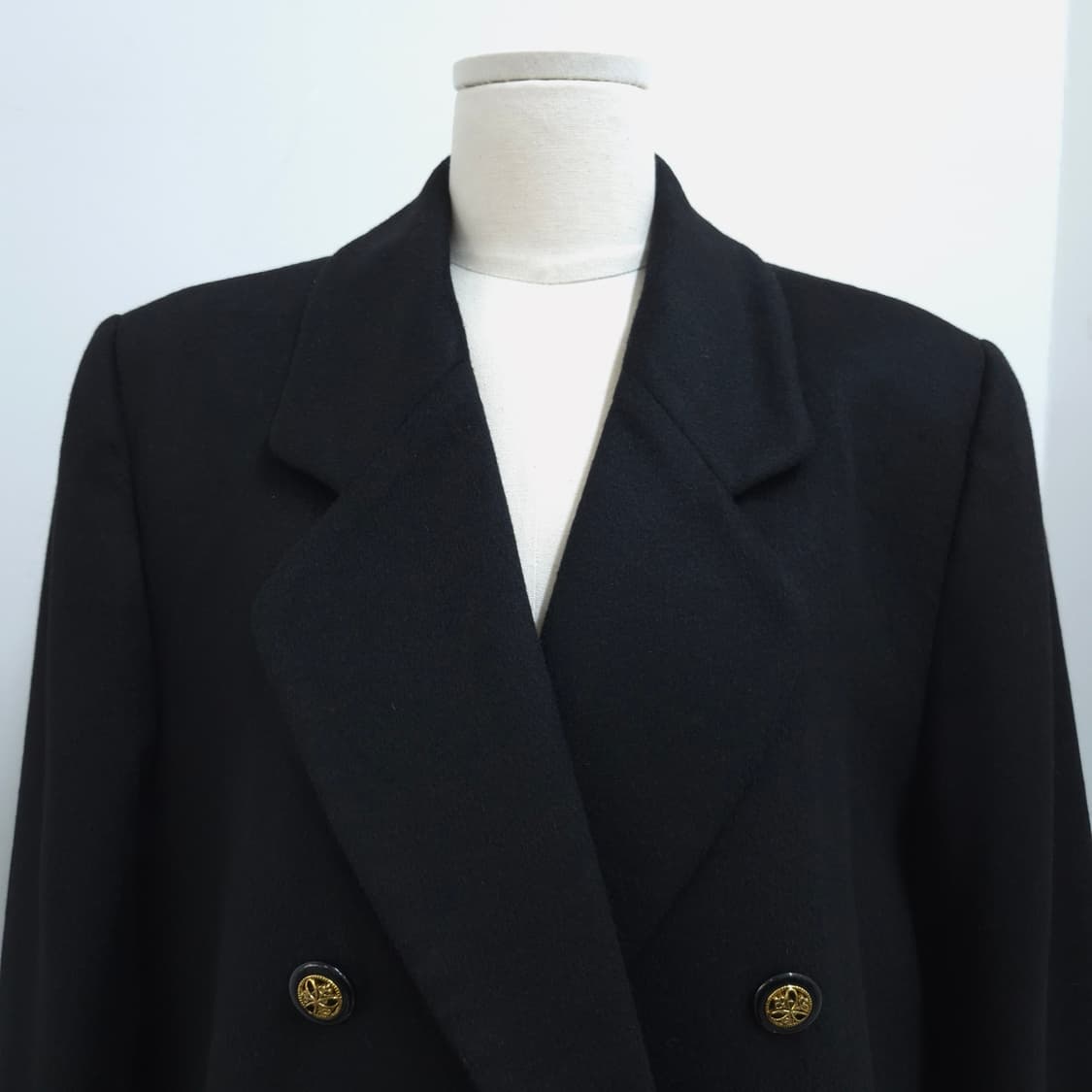 울 100% 블랙 여성 오버핏 더블 코트 상품이미지4