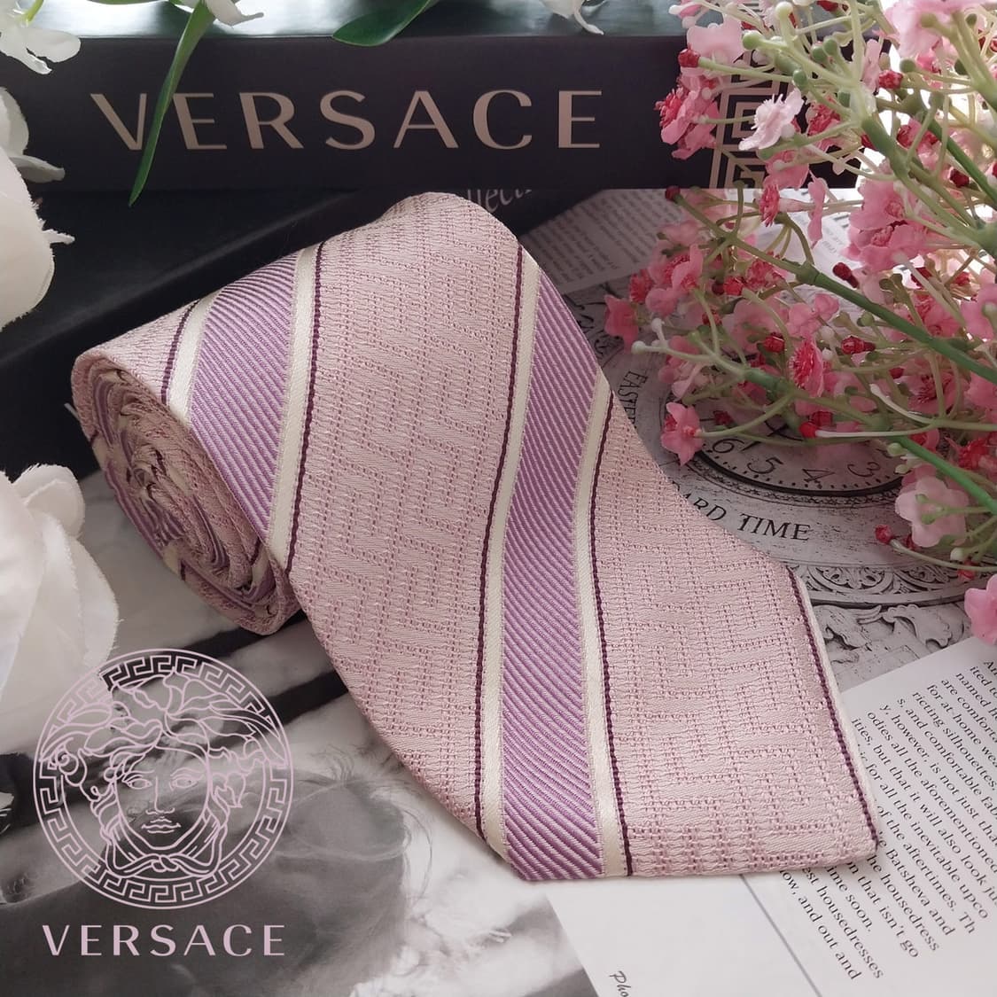 베르사체 실크 스트라이프 패턴 넥타이 9.3cm A+등급 K1806
 상품이미지1