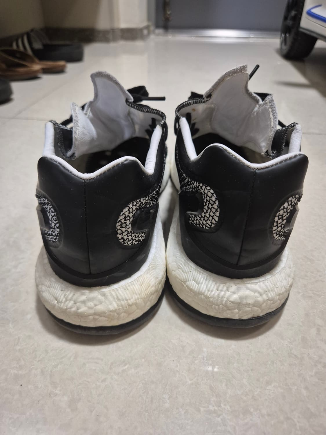 Y-3 퓨어부스트 검흰  상품이미지4