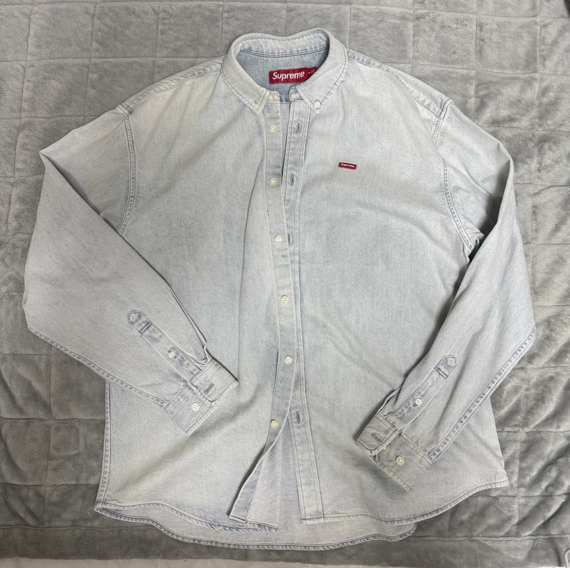 슈프림 스몰 박스 셔츠 워시드 데님 - 24FW 상품이미지1