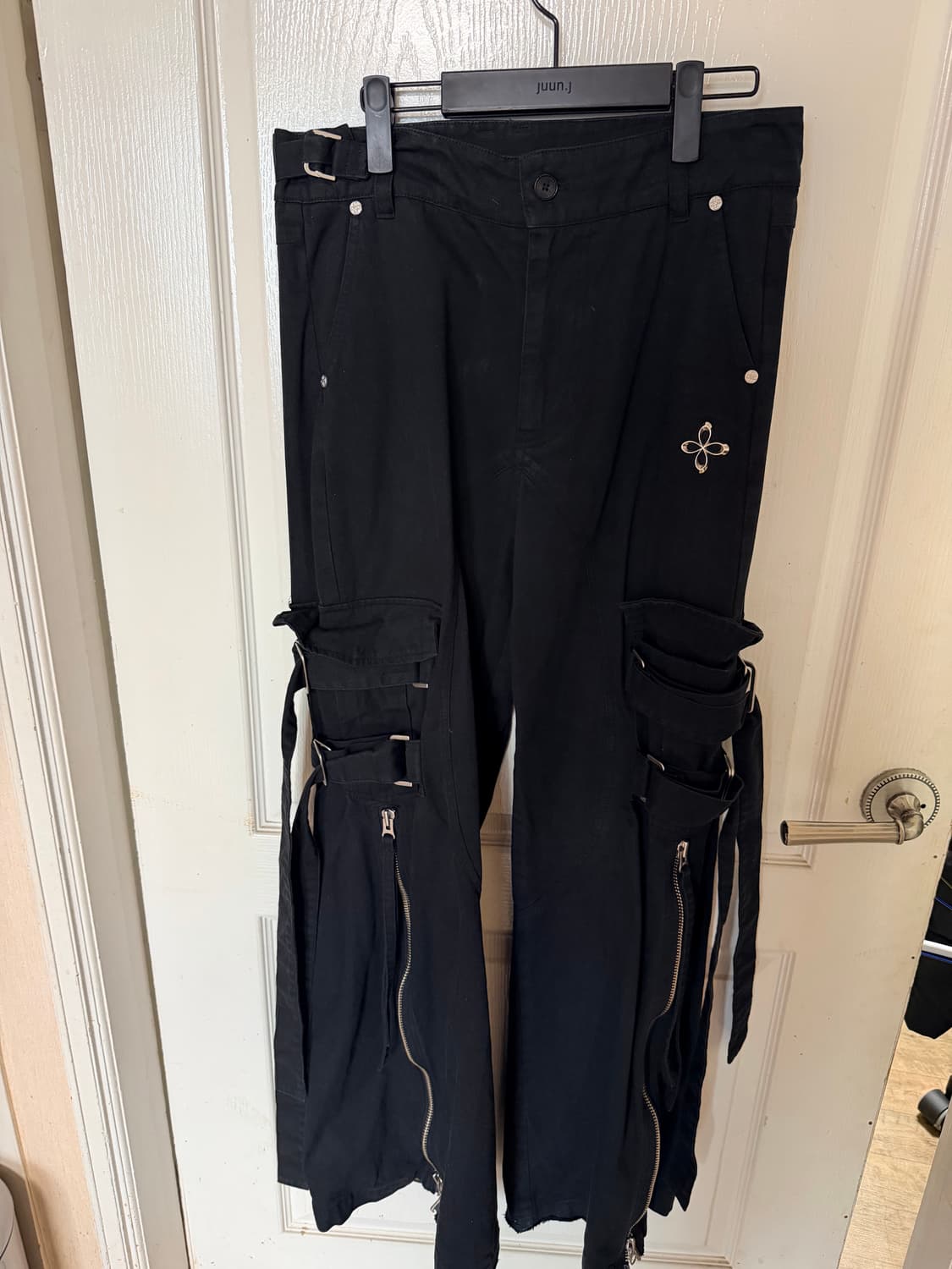 [L] 써저리 본디지 카고 팬츠 블랙 상품이미지1