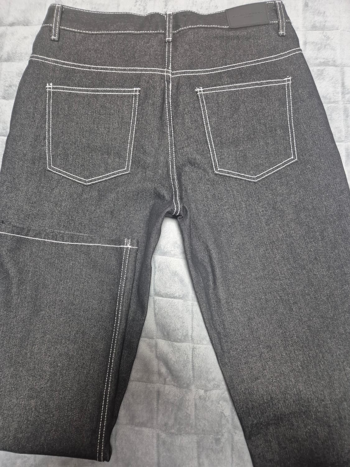 앳더모먼트 화이트 스티치 와이드 로우 데님 블랙 L 상품이미지6