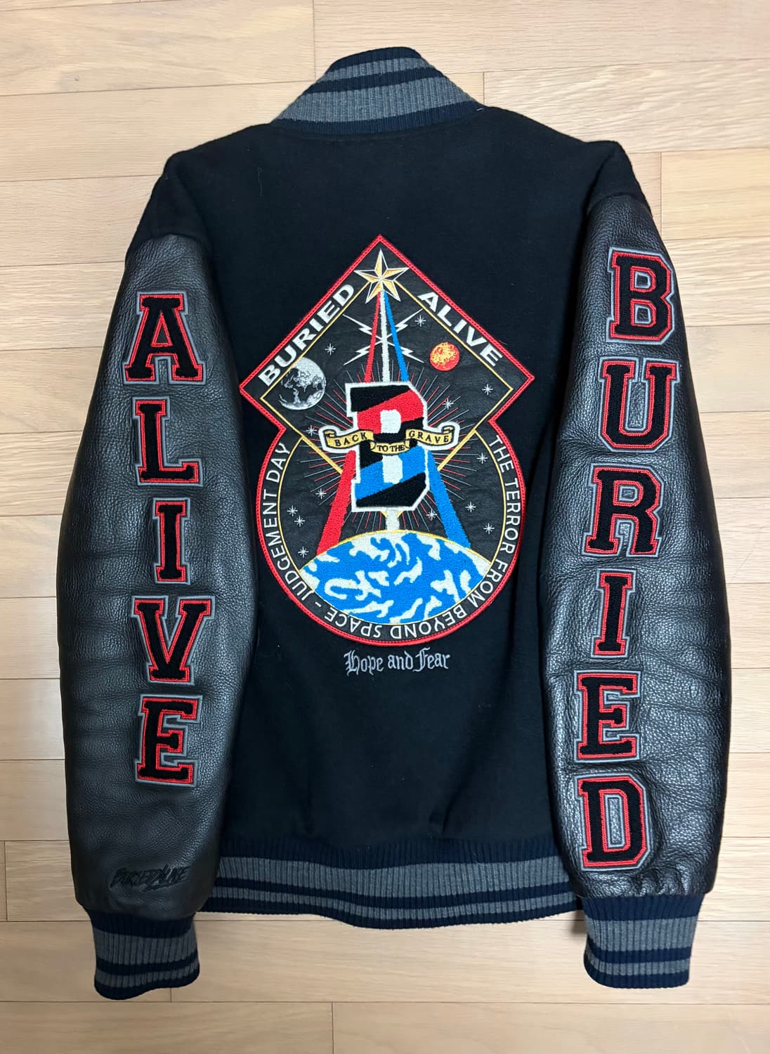 베리드 얼라이브 리얼레더 바시티자켓 상품이미지2