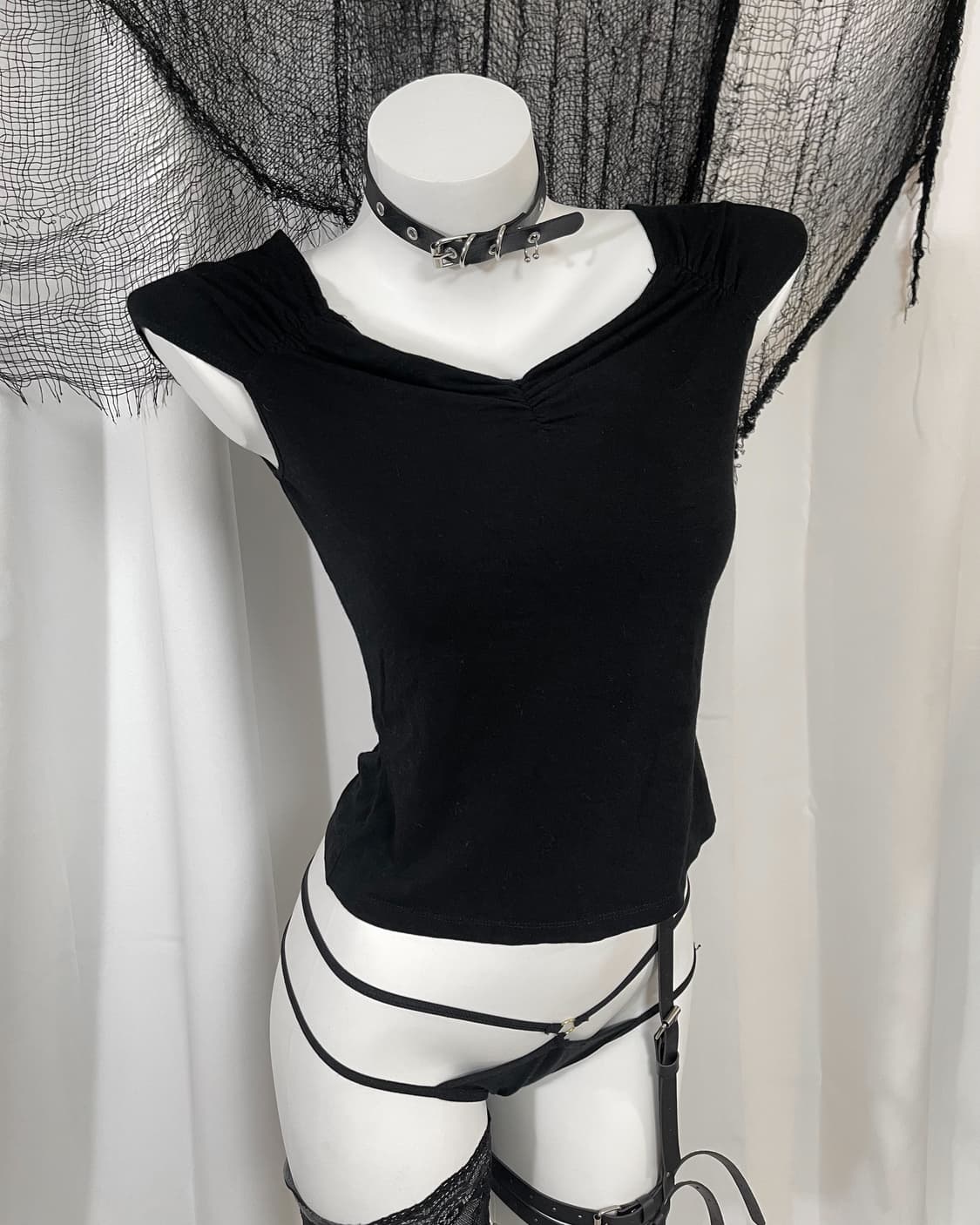 black t-shirt 상품이미지2