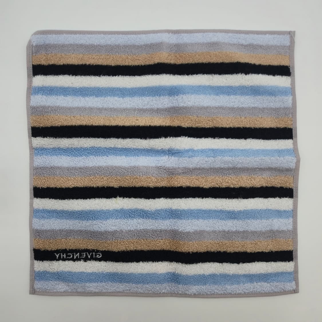 GIVENCHY 지방시 핸드타올 손수건 [BF10454-739-01] 상품이미지4