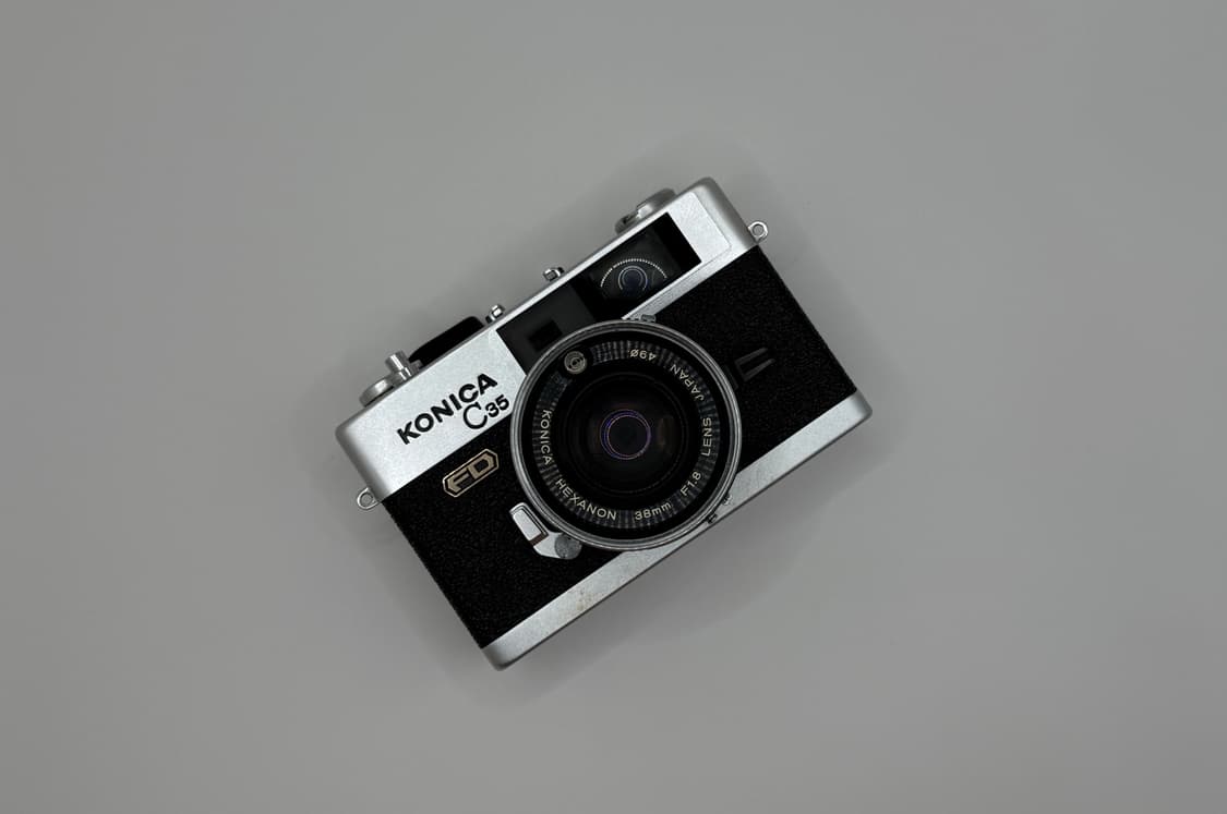 코니카 Konica C35 FD 필름카메라 / 헥사논 렌즈 F1.8 /  상품이미지1