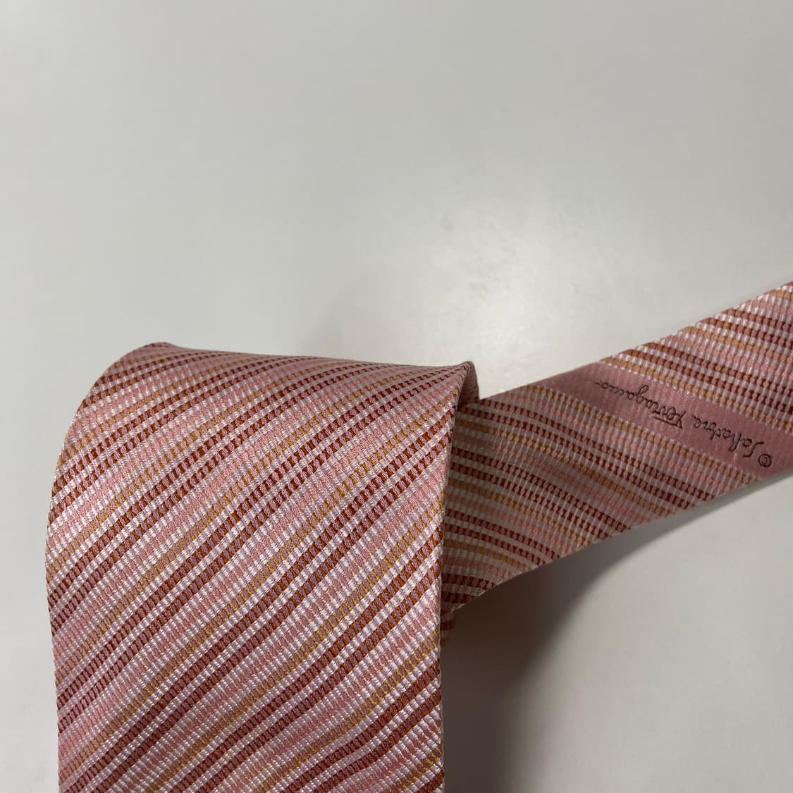 페레가모(Ferragamo) 명품 정품 넥타이 상품이미지5