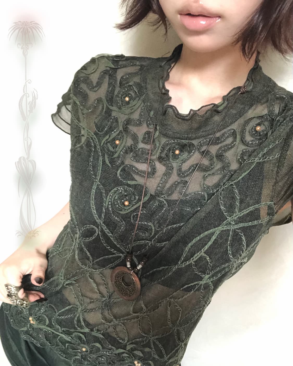 플라워 아플리케 시스루 반팔 탑 상품이미지2