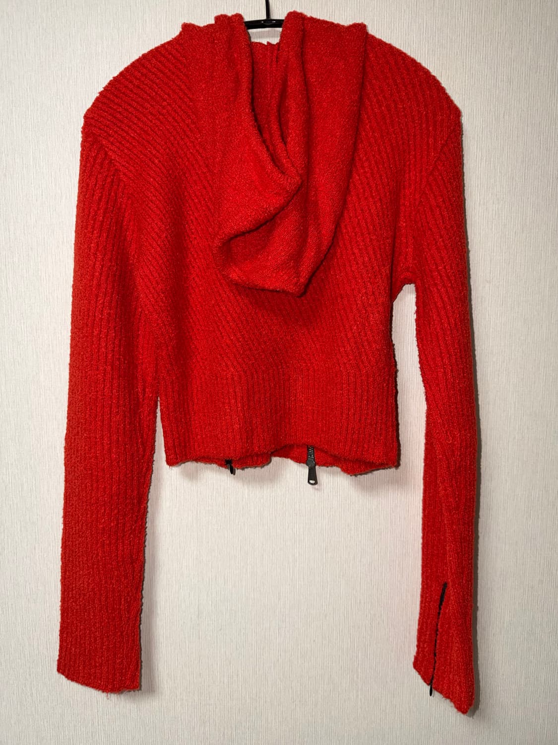 베이컨트 아카이브 모로 니티드 후디 집업 레드 상품이미지2