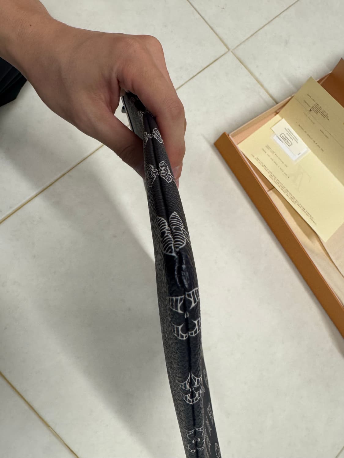 루이비통 업사이드다운 클러치 풀박스 상품이미지6