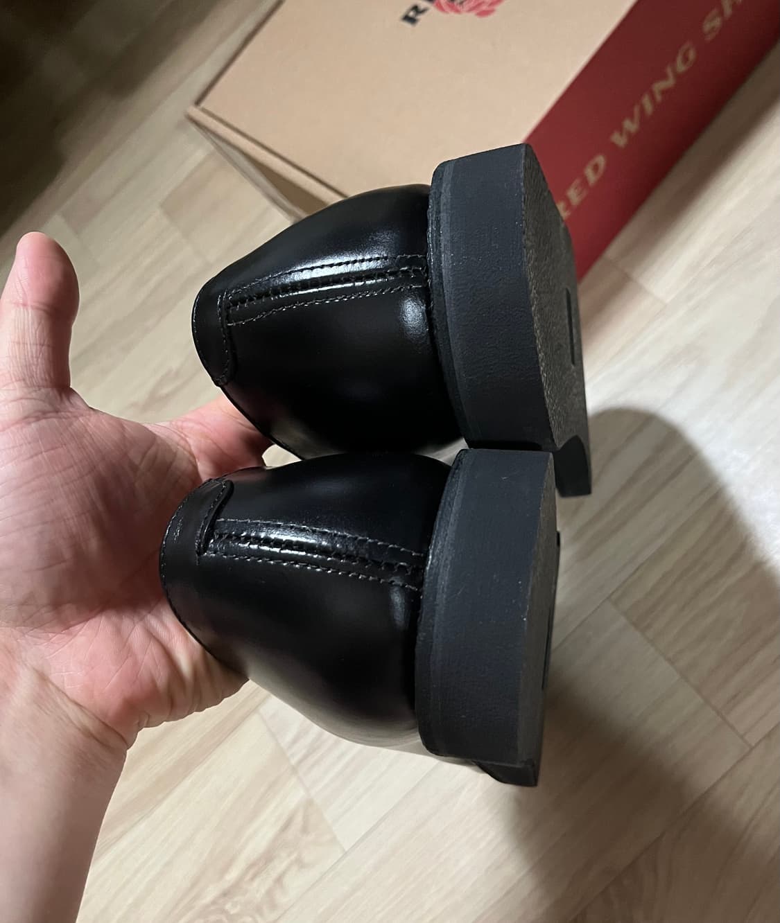 레드윙 포스트맨 101 블랙 차파랄 8.5D(265mm) 상품이미지6