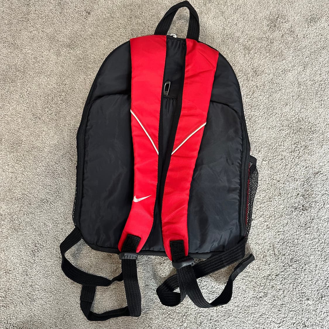나이키 스우시 올드스쿨 브라질리아 백팩F 상품이미지9