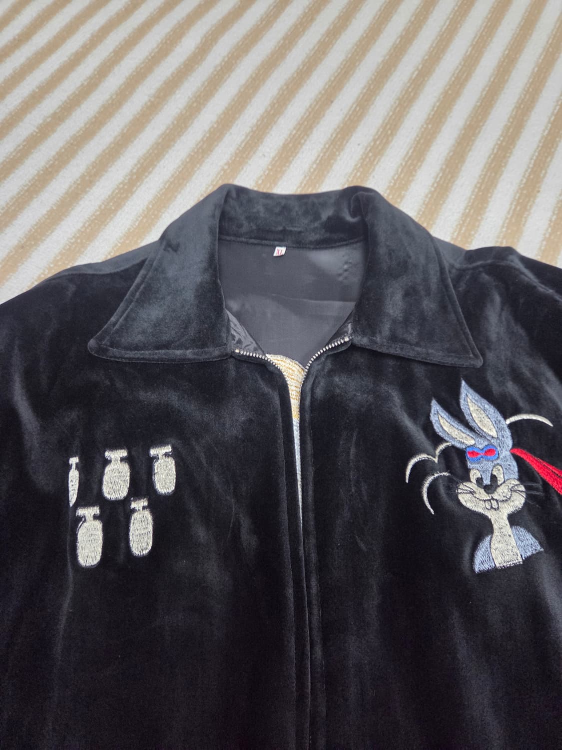 자수 벨벳 수베니어 자켓 (블랙) 상품이미지2