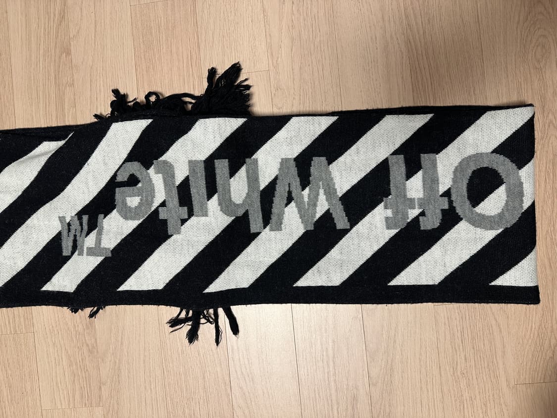 OFF-WHITE Arrows Scarf  오프화이트 에로우 스카프 상품이미지6