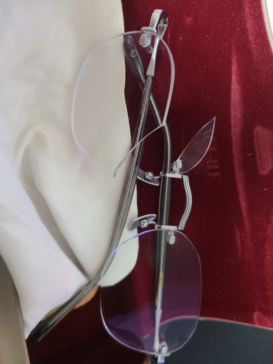 어크루 바콜 건메탈 판매합니다 상품이미지1